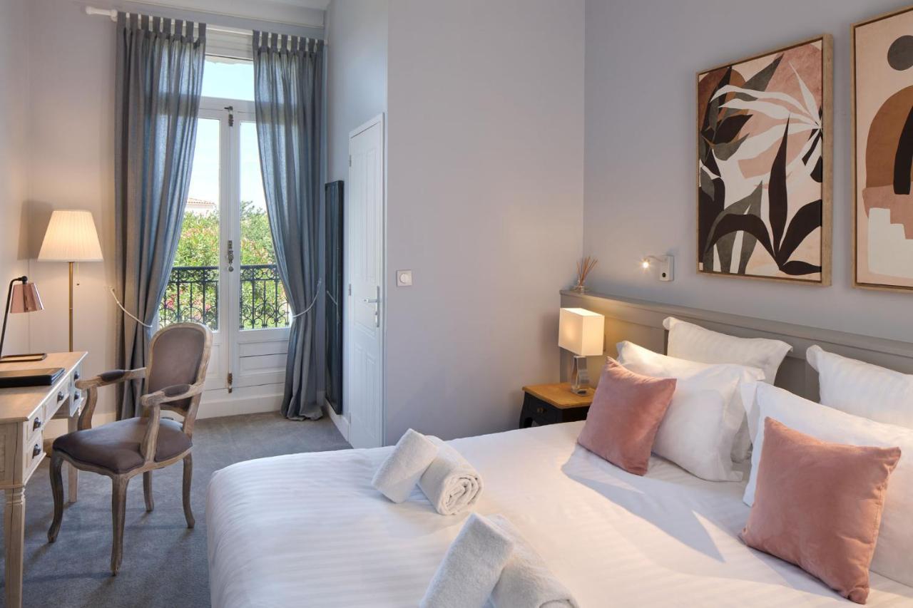 Hotel Saint-Alban Nézignan-lʼÉvêque Esterno foto