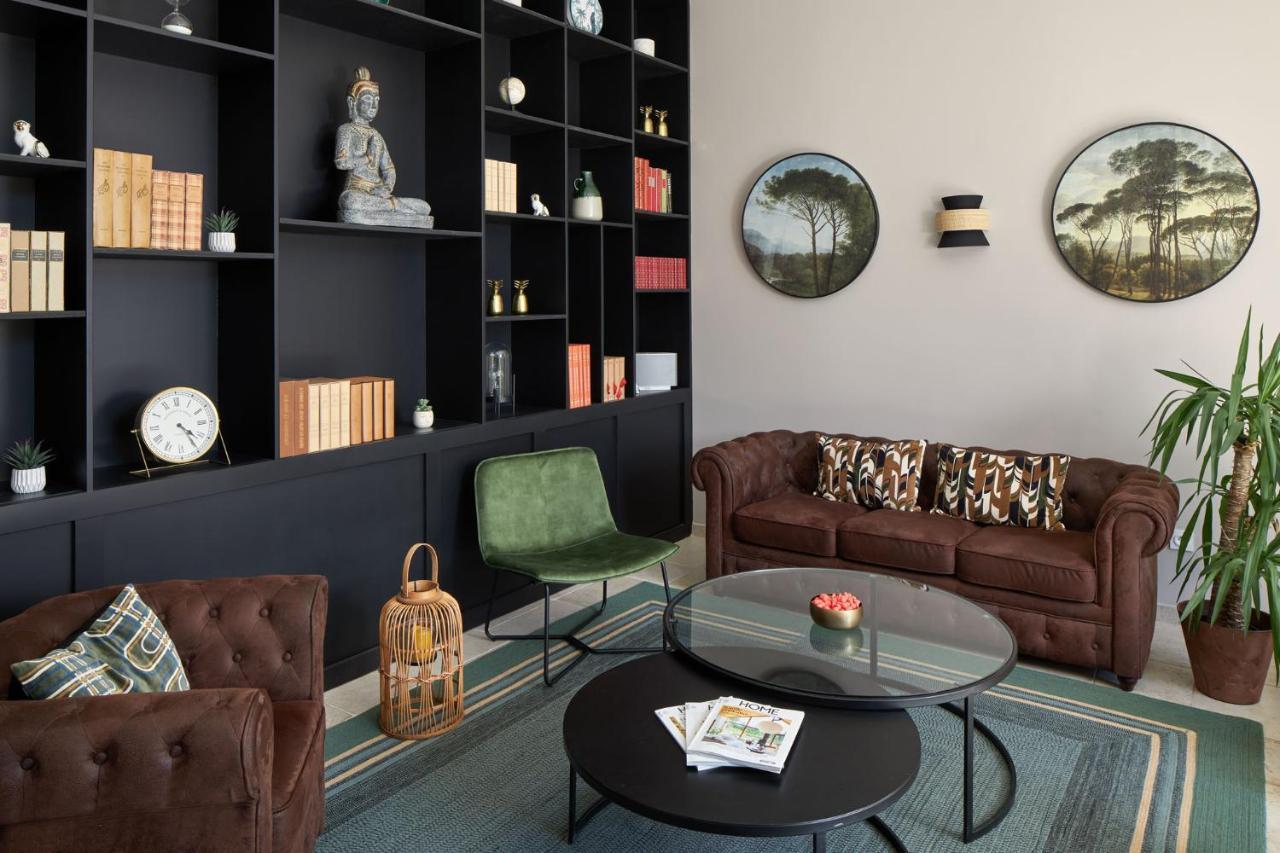 Hotel Saint-Alban Nézignan-lʼÉvêque Esterno foto